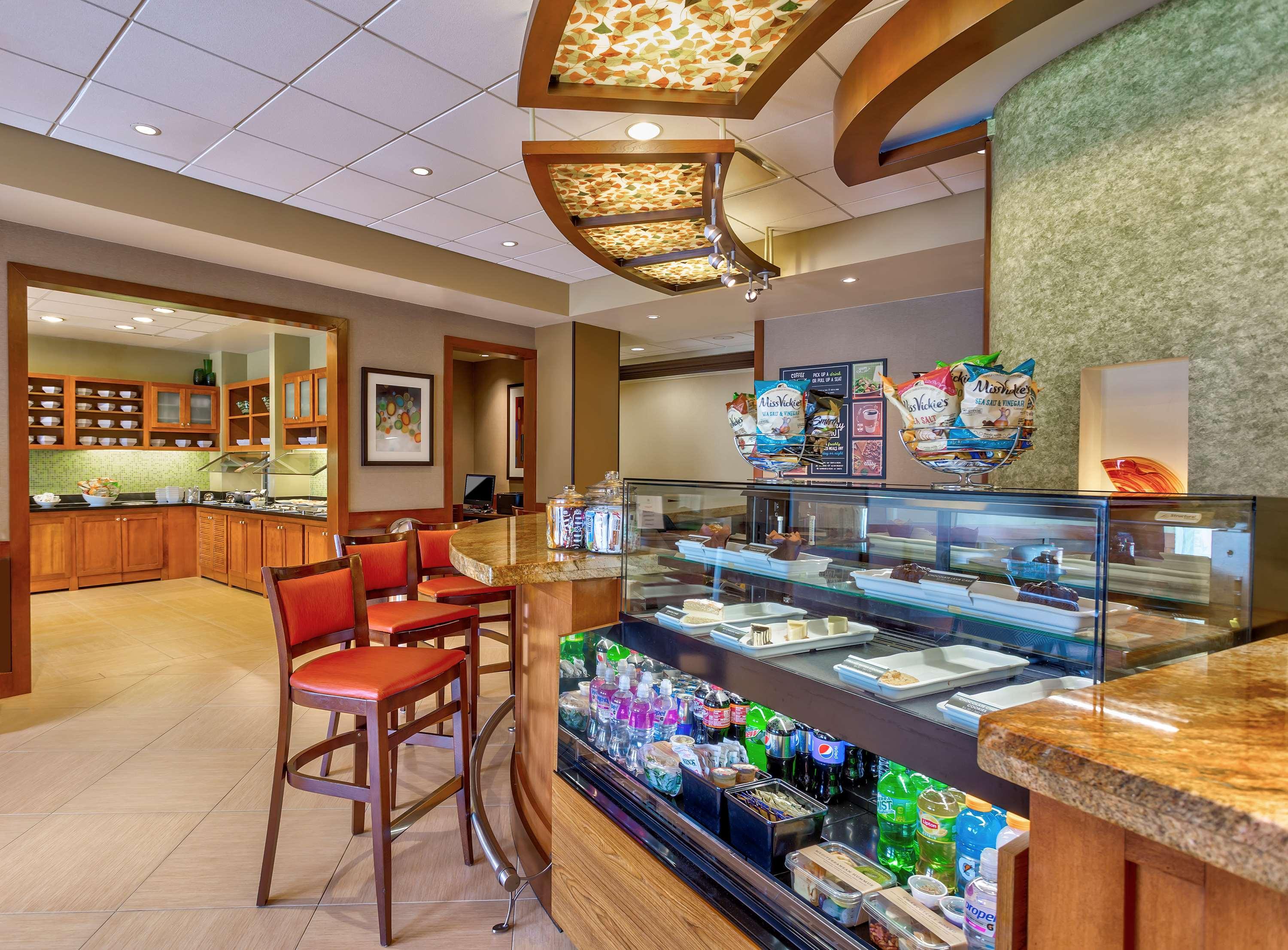 Wyndham Garden Kansas City Airport Extérieur photo