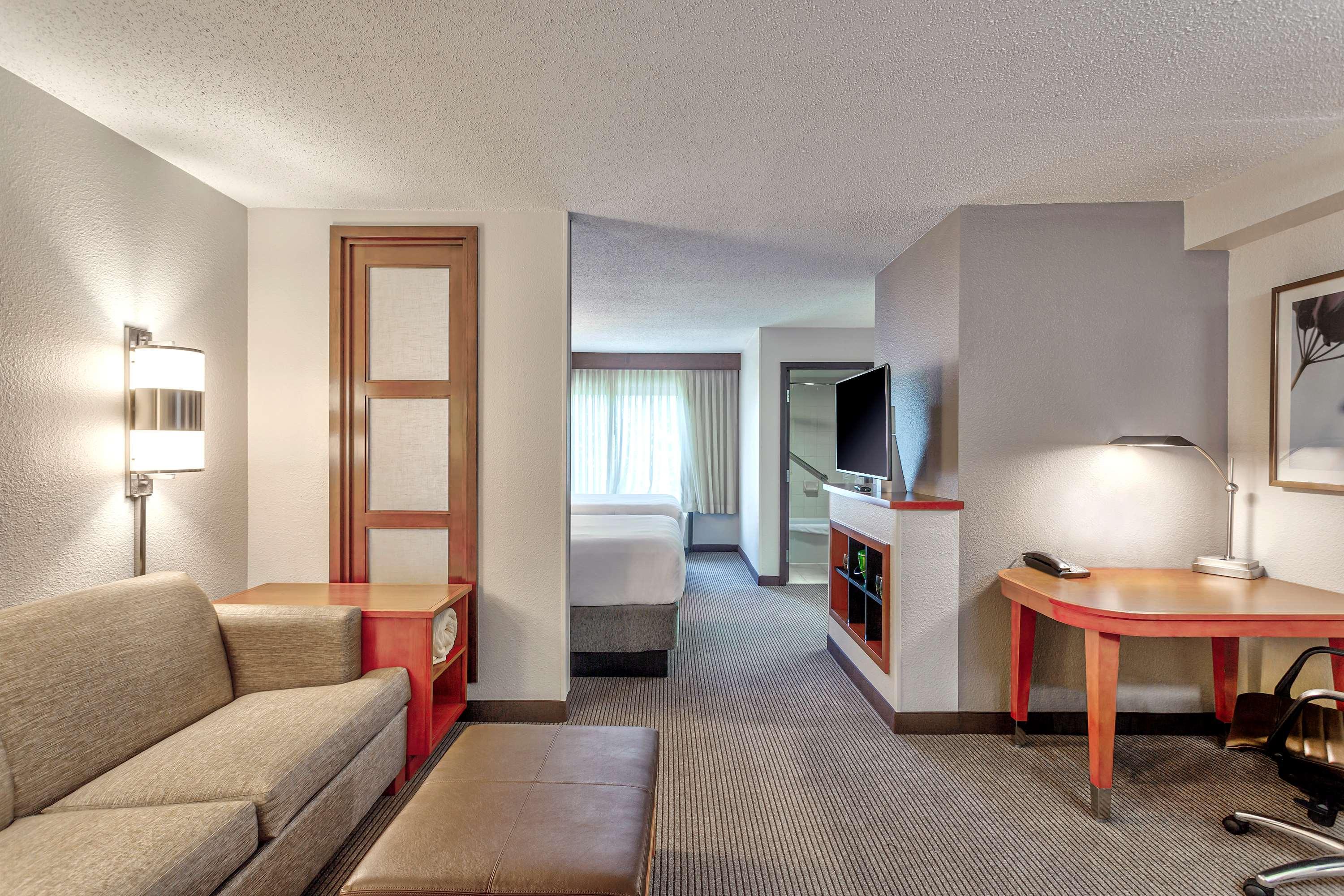 Wyndham Garden Kansas City Airport Extérieur photo