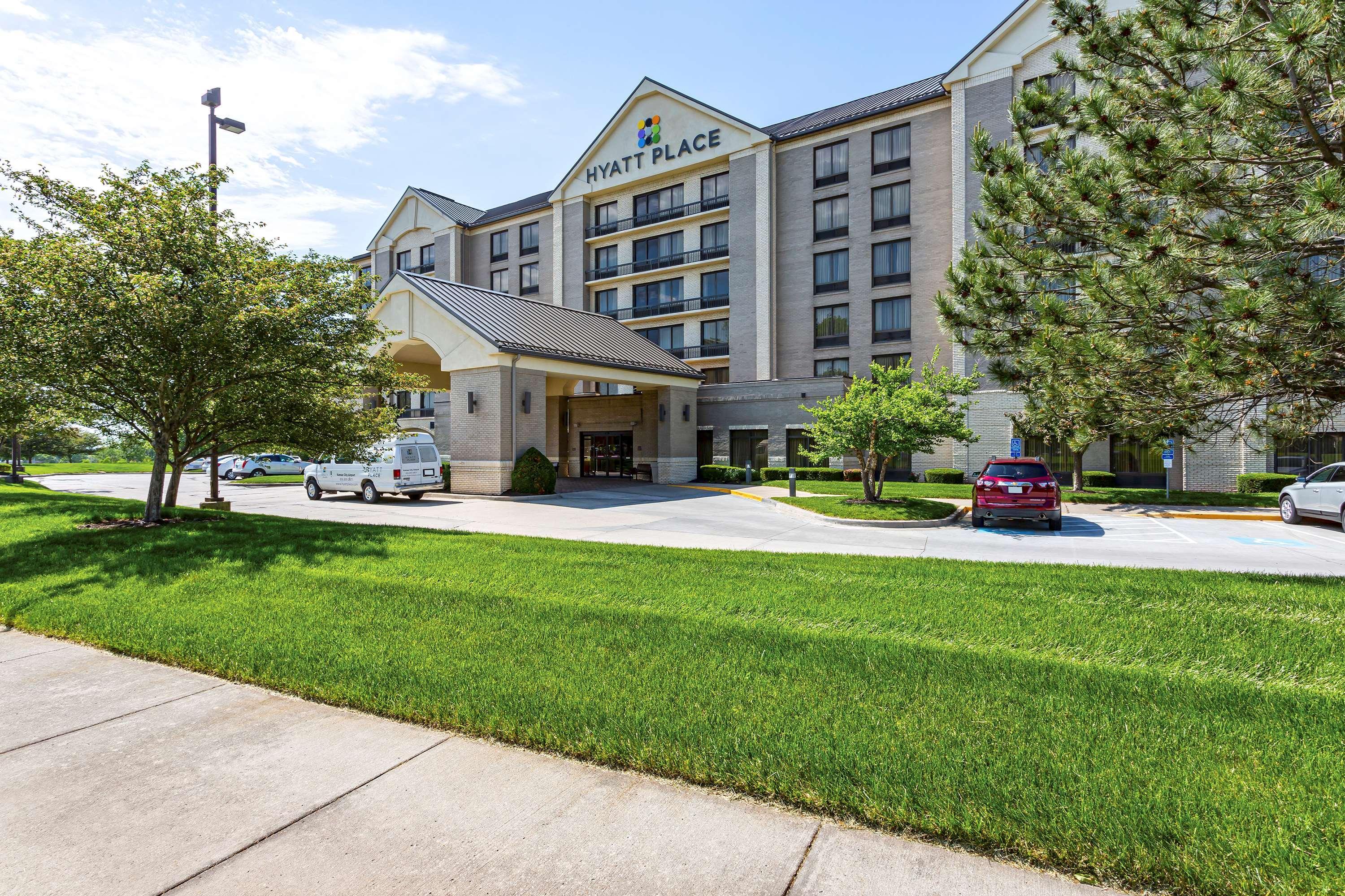 Wyndham Garden Kansas City Airport Extérieur photo