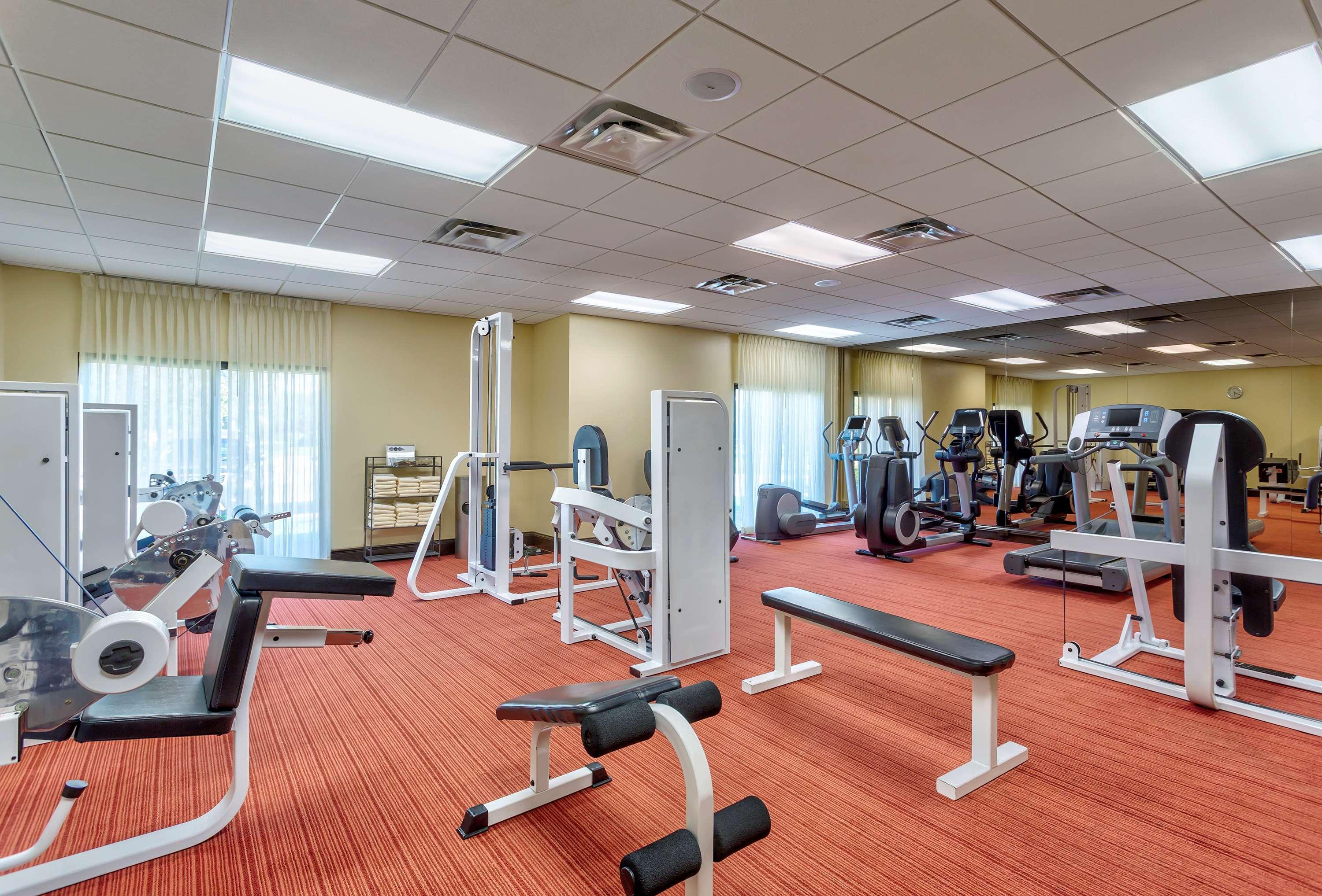 Wyndham Garden Kansas City Airport Extérieur photo