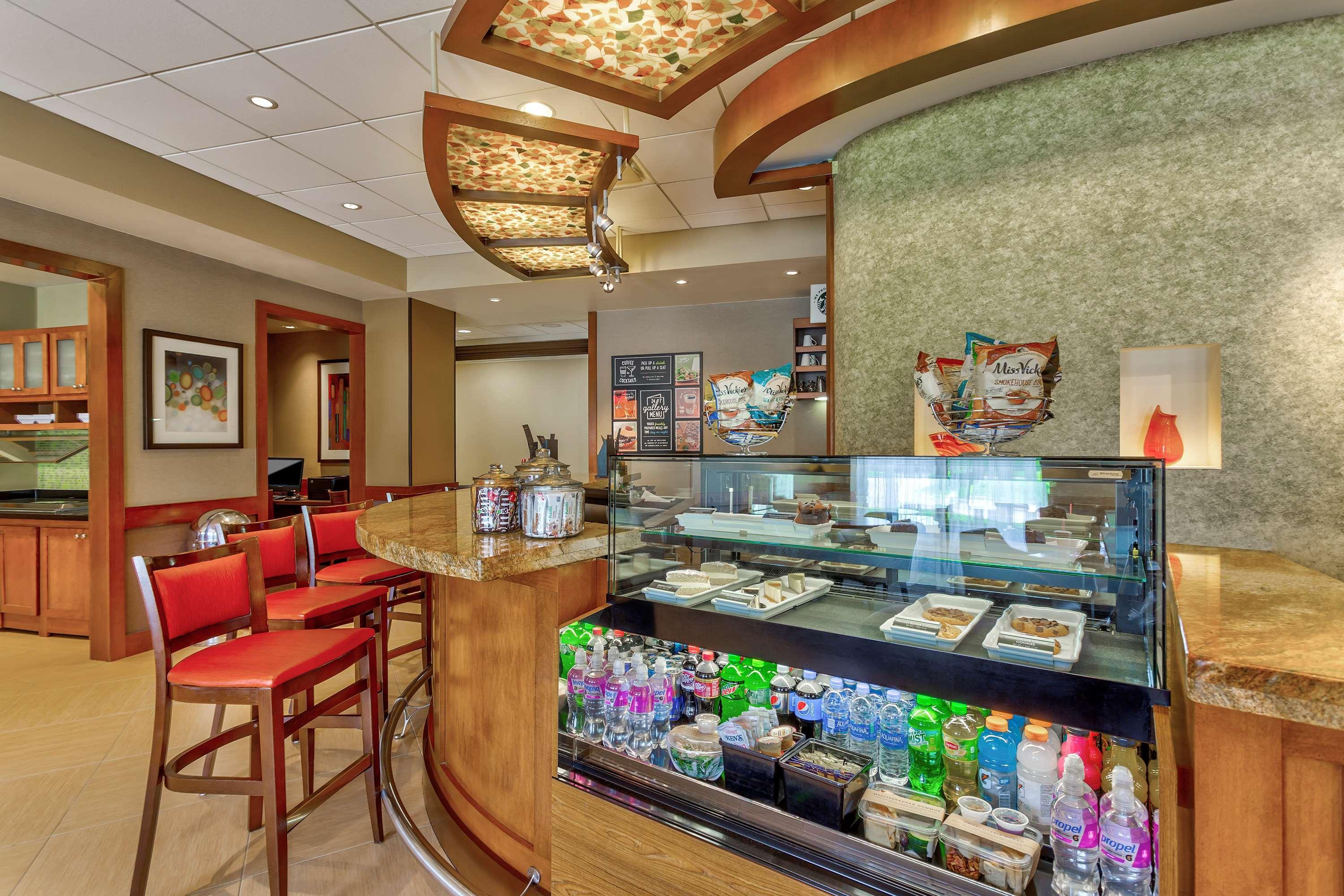 Wyndham Garden Kansas City Airport Extérieur photo