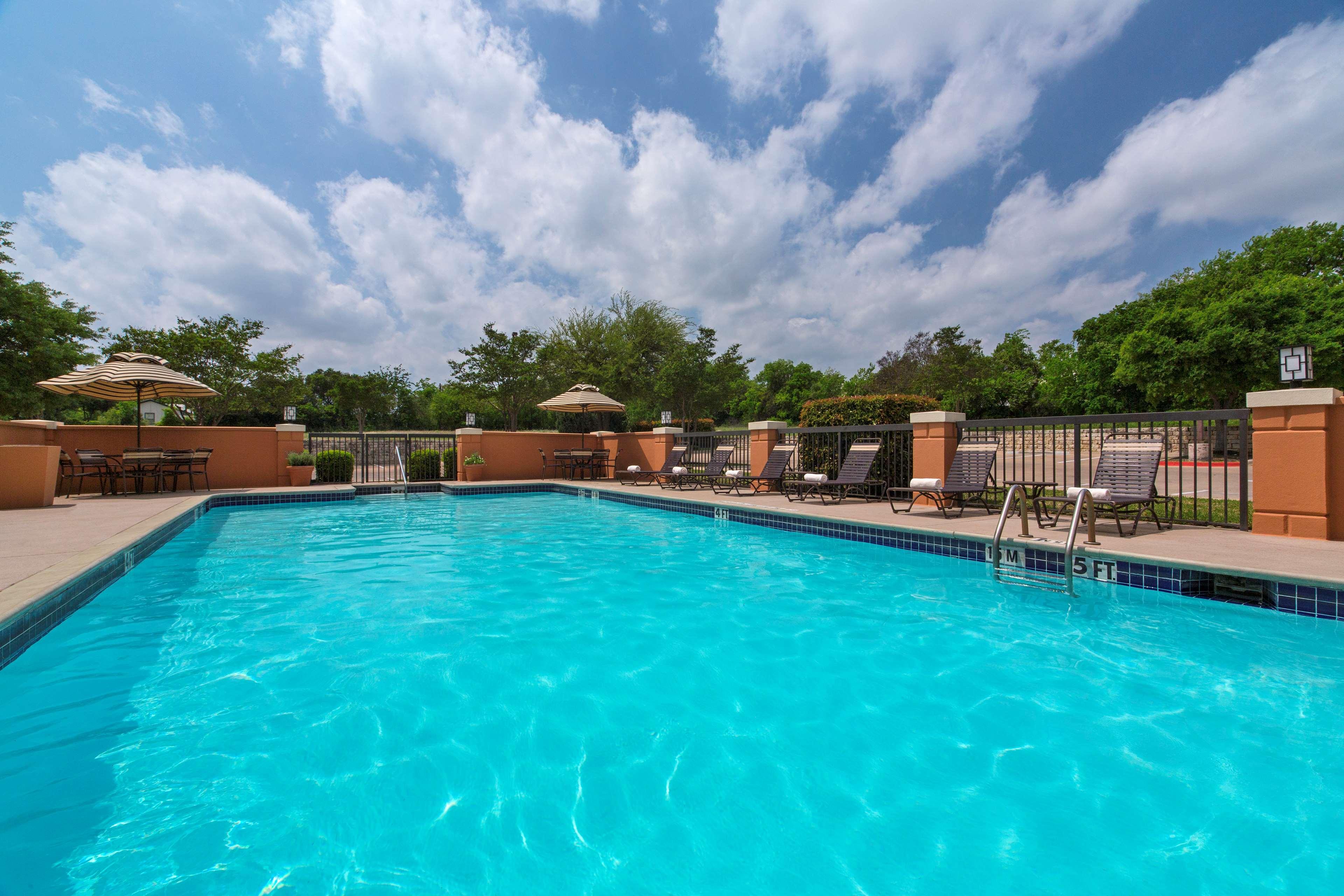 Wyndham Garden Kansas City Airport Extérieur photo