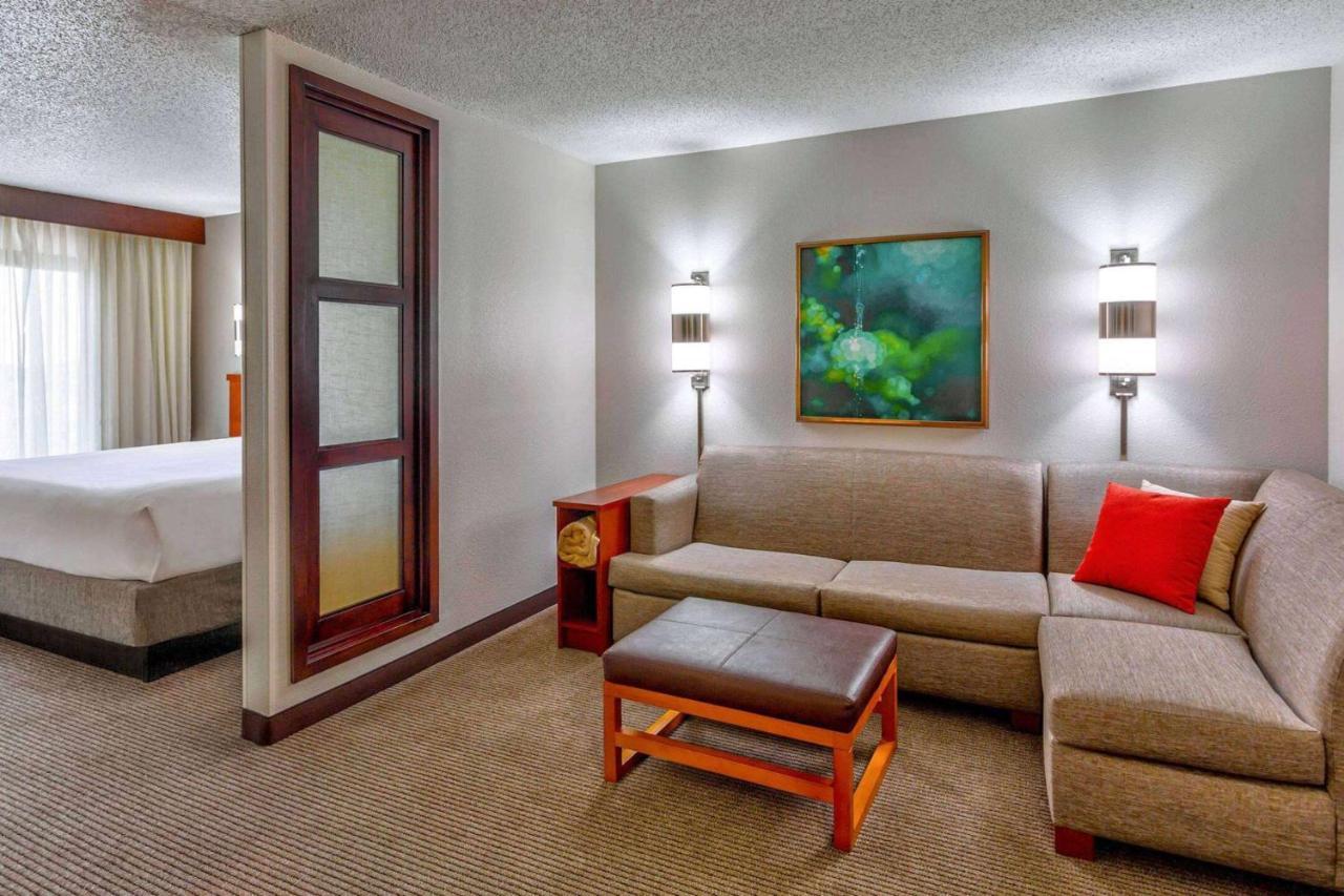 Wyndham Garden Kansas City Airport Extérieur photo